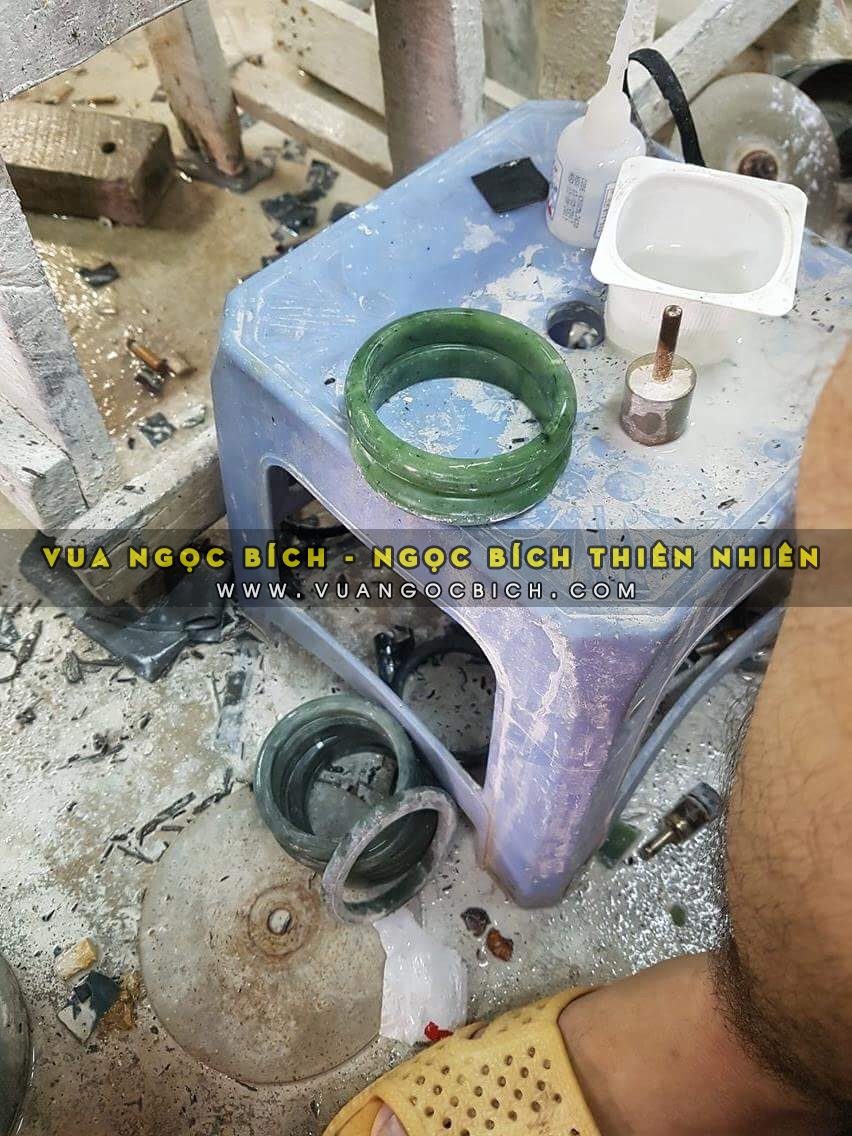 Tại sao nên sở hữu Vòng Tay Ngọc Bích?