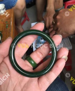 Vòng Tay Ngọc Bích Nephrite Jade Bản Liền (VT037)