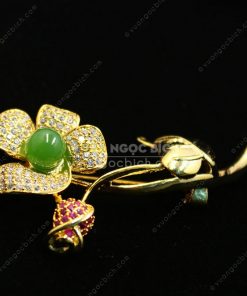 Trâm Cài Áo Đồng Xi Vàng Mix Ngọc Bích (VNB-TCA004) 18 Trâm Cài Áo Đồng Xi Vàng Mix Ngọc Bích (VNB-TCA004)