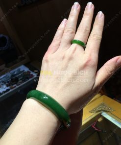Nhẫn Bầu Ngọc Bích Nephrite Jade VIP (NN030-2) 25 Nhẫn Bầu Ngọc Bích Nephrite Jade VIP (NN030-2)