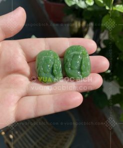 Mặt Dây Phật Bà Quan Âm Ngọc Bích Nephrite Jade (VNB-MD215) 1