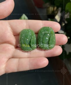 Mặt Dây Phật Bà Quan Âm Ngọc Bích Nephrite Jade (VNB-MD215) 2
