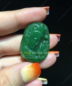 Mặt Dây Phật Bà Quan Âm Ngọc Bích Nephrite Jade (VNB-MD215)