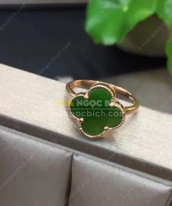 Nhẫn Cỏ Bốn Lá Ngọc Bích Nephrite Jade (VNB-NN118) 18 Nhẫn Cỏ Bốn Lá Ngọc Bích Nephrite Jade (VNB-NN118)
