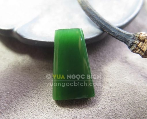 Mặt đá trang sức Ngọc Bích Nephrite Jade (VNB-MDTS013)