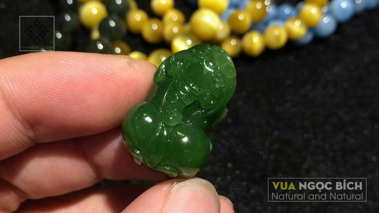 Một số loại đá thường bị nhầm lẫn với ngọc bích 3