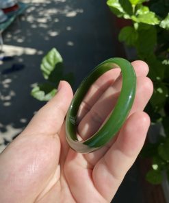 Vòng Tay Ngọc Bích Bản Liền Khối VIP Ni 55 (VNB-VT260)