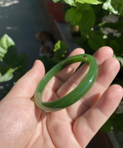 Vòng Tay Ngọc Bích Bản Liền Khối VIP Ni 55 (VNB-VT260)