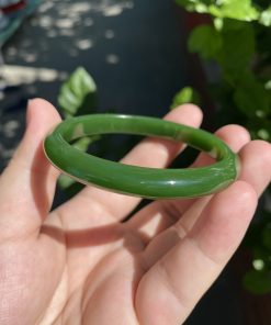 Vòng Tay Ngọc Bích Bản Liền Khối VIP Ni 55 (VNB-VT260)