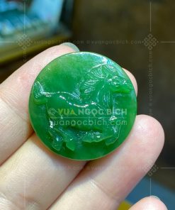 Mặt Dây Ngọc Bích Nephrite Jade Chạm Ngựa (VNB-MD422)