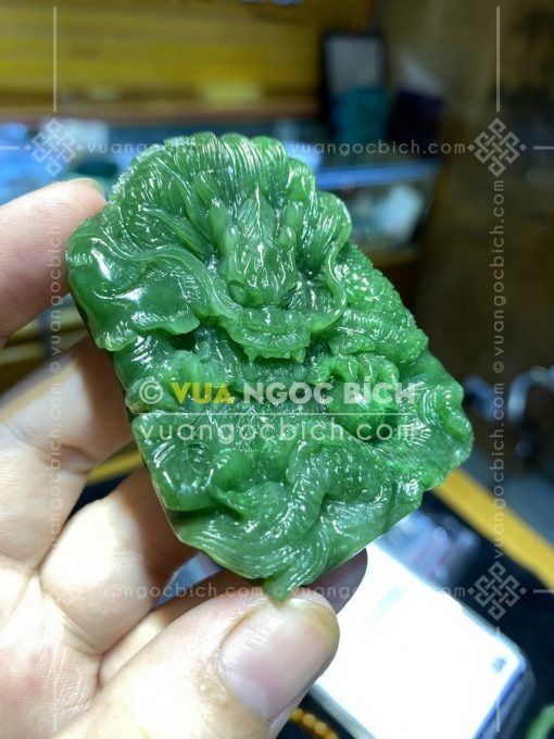 Mặt Dây Ngọc Bích Nephrite Jade Chạm Rồng (VNB-MD451)