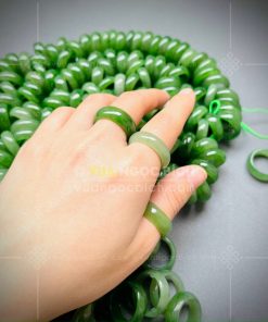 Nhẫn Bầu Ngọc Bích Nephrite Jade (VNB-NN030-3) 18 Nhẫn Bầu Ngọc Bích Nephrite Jade (VNB-NN030-3)