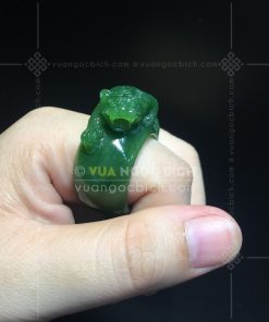 Nhẫn Ngọc Bích Bản Liền Khối Chạm Hổ Gầm VVIP (VNB-NN178)