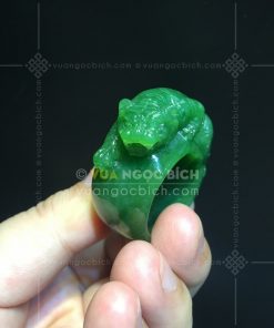 Nhẫn Ngọc Bích Bản Liền Khối Chạm Hổ Gầm VVIP (VNB-NN178)