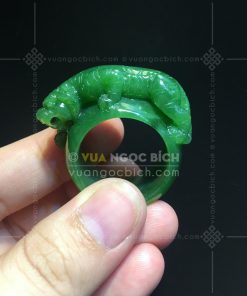 Nhẫn Ngọc Bích Bản Liền Khối Chạm Hổ Gầm VVIP (VNB-NN178)