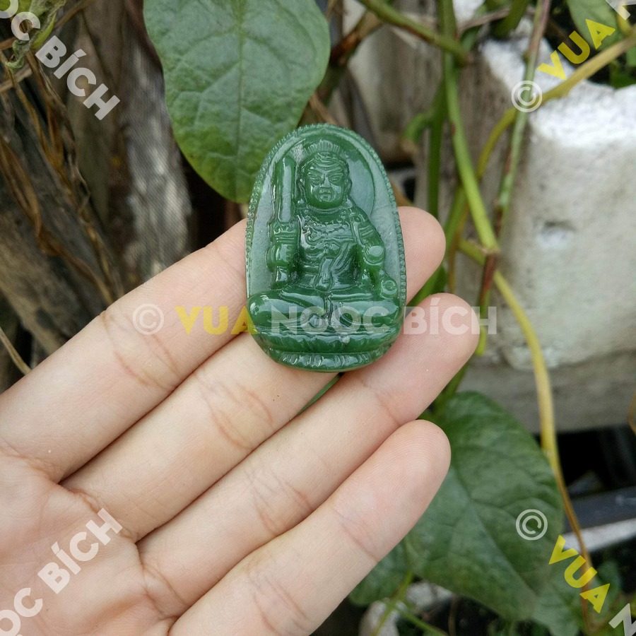 Phật bản mệnh ngọc bích 'hút' người mua là bởi những lý do này 19 Phật bản mệnh ngọc bích 'hút' người mua là bởi những lý do này 19