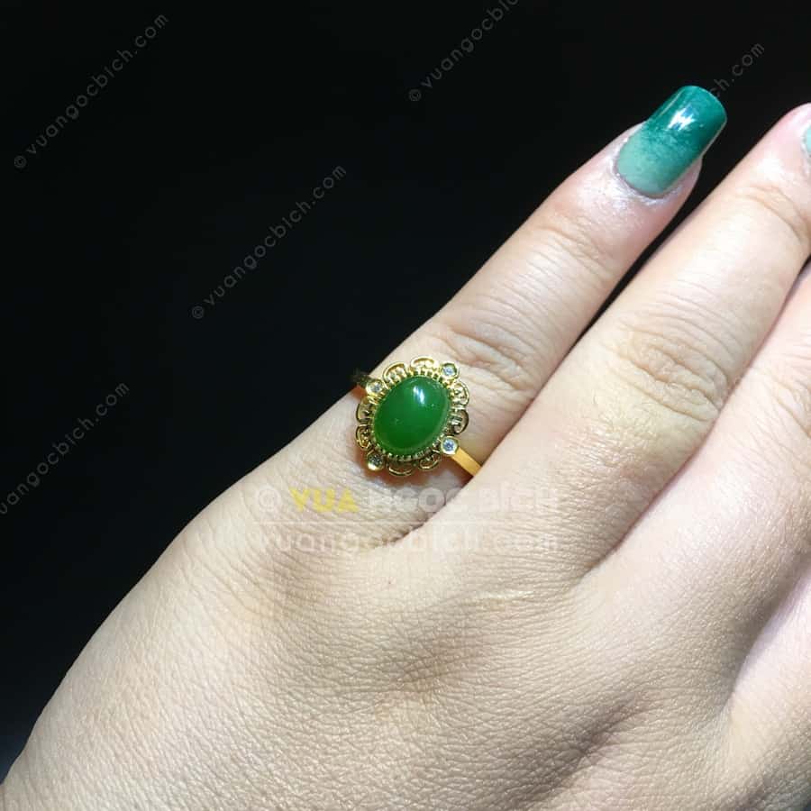 Mẹo đeo nhẫn ngọc bích hợp phong thủy không phải ai cũng biết 24