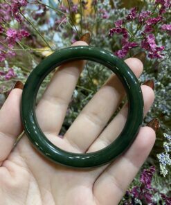 Vòng Tay Ngọc Bích Bản Đũa Liền Khối Màu Tối VIP - Ni 58 (VNB-VT350-1)