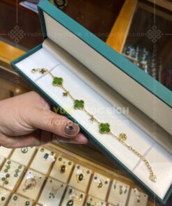 Lắc Tay Cỏ Bốn Lá Ngọc Bích (VNB-VT320)