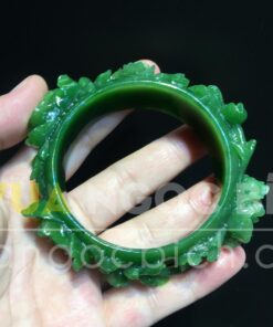 Vòng Tay Ngọc Bích Bản Liền Chạm Hoa Mẫu Đơn VIP (VNB-VT258)