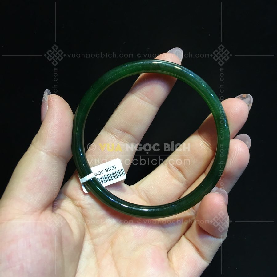Những điều bạn có thể chưa biết khi đeo vòng ngọc bích 43 Những điều bạn có thể chưa biết khi đeo vòng ngọc bích 43