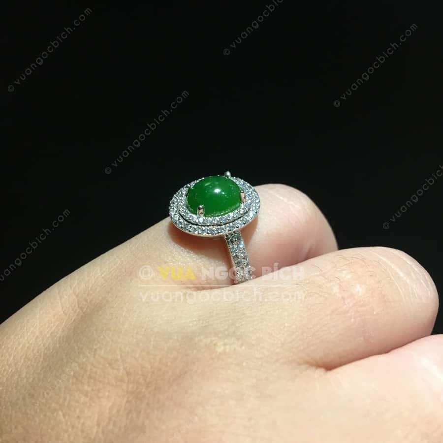 Đeo nhẫn ngọc bích như thế nào chuẩn phong thủy? 3 Đeo nhẫn ngọc bích như thế nào chuẩn phong thủy? 3