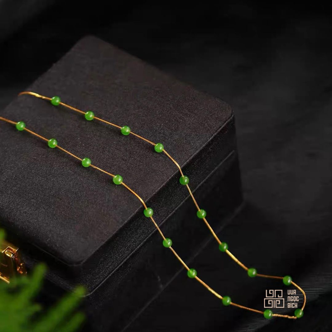 Sức Quyến Rũ Bí Ẩn Từ Ngọc