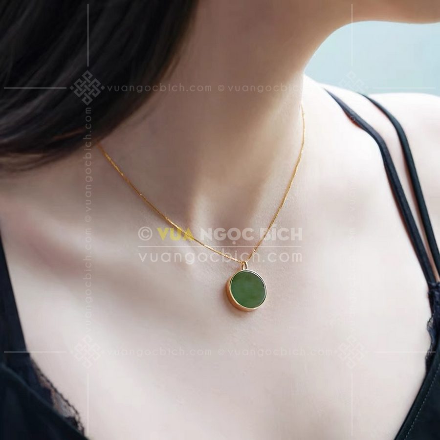 Những thông tin bạn nên biết về mặt dây chuyền ngọc bích 26 Những thông tin bạn nên biết về mặt dây chuyền ngọc bích 26