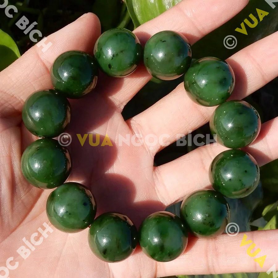 Có nên tặng vòng ngọc bích làm quà? 22 Có nên tặng vòng ngọc bích làm quà? 22
