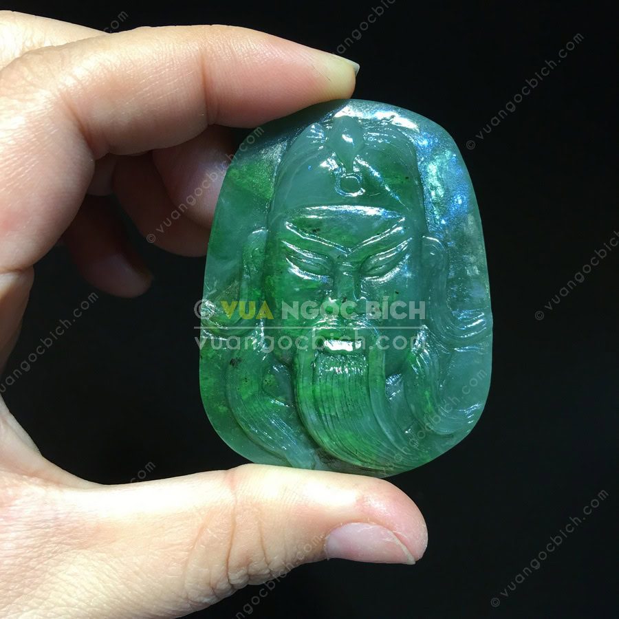 Mặt dây chuyền Quan Công ngọc bích có ý nghĩa ra sao? 3 Mặt dây chuyền Quan Công ngọc bích có ý nghĩa ra sao? 3