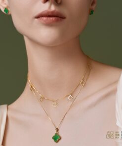 Mặt Dây Cỏ Bốn Lá Ngọc Bích Nephrite Jade (VNB-MD720)