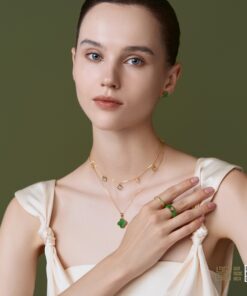 Mặt Dây Cỏ Bốn Lá Ngọc Bích Nephrite Jade (VNB-MD720)