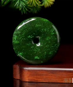 Mặt Dây Đồng Điếu Ngọc Bích Nephrite Jade (VNB-MD706)