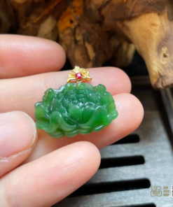 Mặt Dây Liên Hoa Sen Ngọc Bích Nephrite Jade VIP (VNB-MD711) 11 Mặt Dây Liên Hoa Sen Ngọc Bích Nephrite Jade VIP (VNB-MD711)