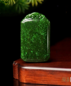 Mặt Dây Ngọc Bích Nephrite Jade (VNB-MD708)