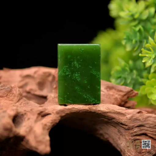 Mặt Dây Ngọc Bích Nephrite Jade (VNB-MD709)