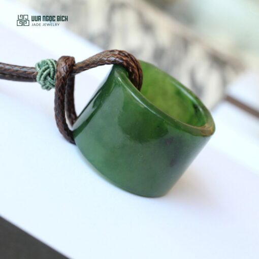 Nhẫn Càn Long Ngọc Bích Nephrite Jade (VNB-NN800)