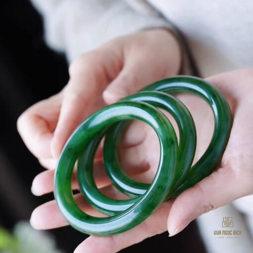 Vòng Tay Ngọc Bích Nephrite Jade Bản Liền Khối (VNB-VT830)