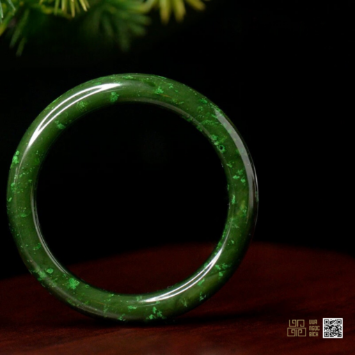 Vòng Tay Ngọc Bích Nephrite Jade Bản Liền Khối (VNB-VT835)