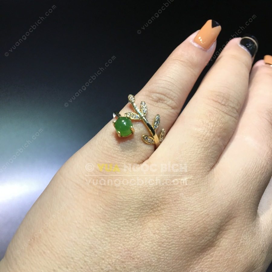 Có Nên Đeo Ngọc Bích Khi Ngủ, Tắm Hay Không? 19 Có Nên Đeo Ngọc Bích Khi Ngủ, Tắm Hay Không? 13