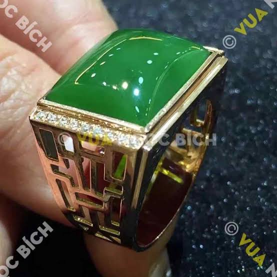 Cách chọn nhẫn nam ngọc bích phù hợp với từng độ tuổi 3