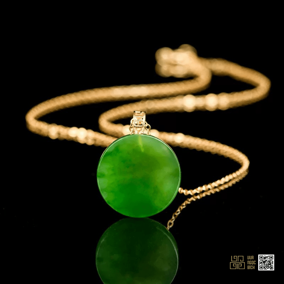 Mặt Dây Ngọc Bích Nephrite Jade (VNB-MD703)